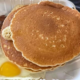 2 Pancakes & 2 Eggs - O