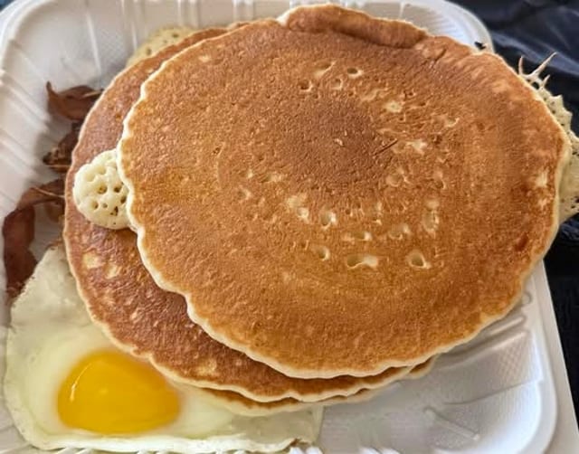 2 Pancakes & 2 Eggs - O.