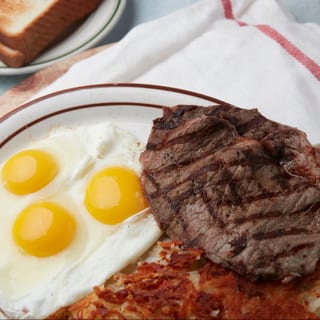Steak & Eggs - O
